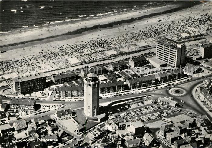Zandvoort Holland Fliegeraufnahme mit Strand Leuchtturm