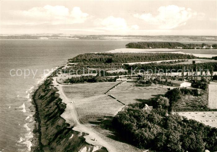 Niendorf Berkenthin Fliegeraufnahme Restaurant Hermannshoehe Uferpromenade Luebe
