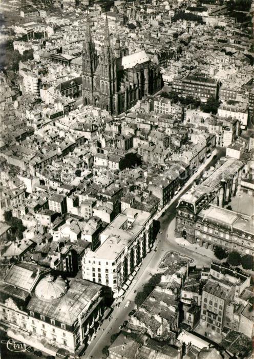 Clermont Ferrand Puy de Dome Fliegeraufnahme mit Cathedrale