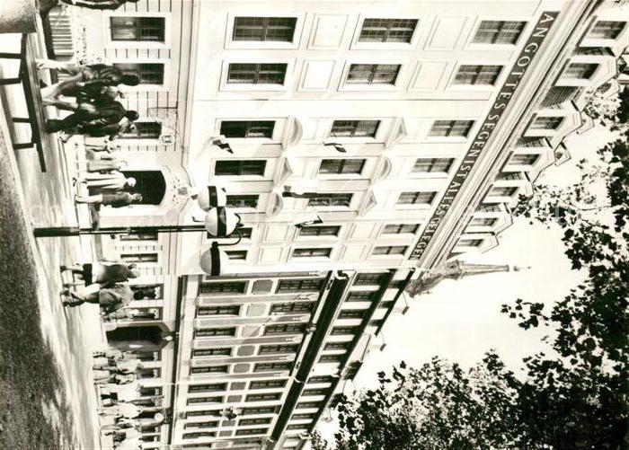 Dresden Strasse der Befreiung Kuegelgen-Haus