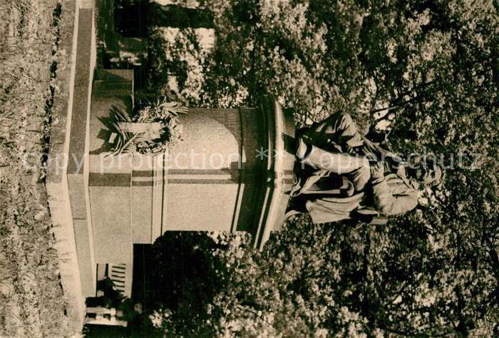 Neubrandenburg Fritz-Reuter-Denkmal