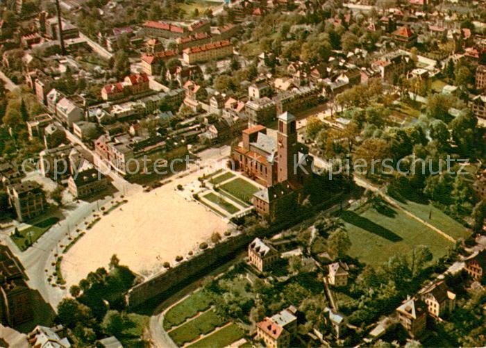 Jablonec nad Nisou Rusne mesto severnich Cech zname hlavne prumyslem sklarskym