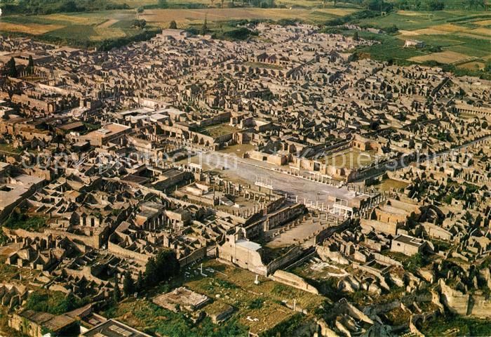Pompei Fliegeraufnahme Ausgrabungen