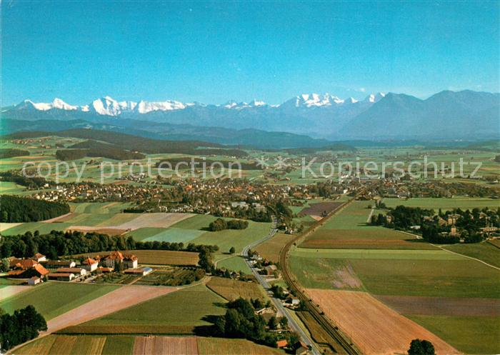 Muensingen Fliegeraufnahme mit Alpen