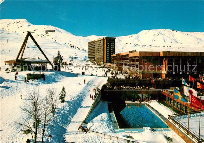 Le Corbier Freibad im Schnee