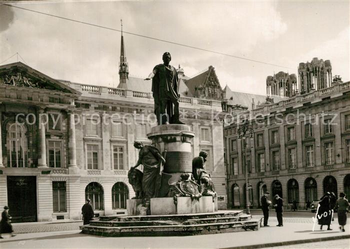 Reims Champagne Ardenne Statue de Louis XV Place Royale