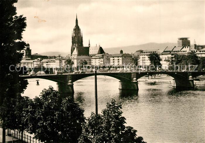 Frankfurt Main Stadtblick mit Dom ud Obermain Bruecke