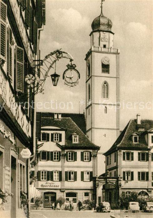 Bad Mergentheim Doppelhaeuser am marktplatz mit Stadtpfarrkirche