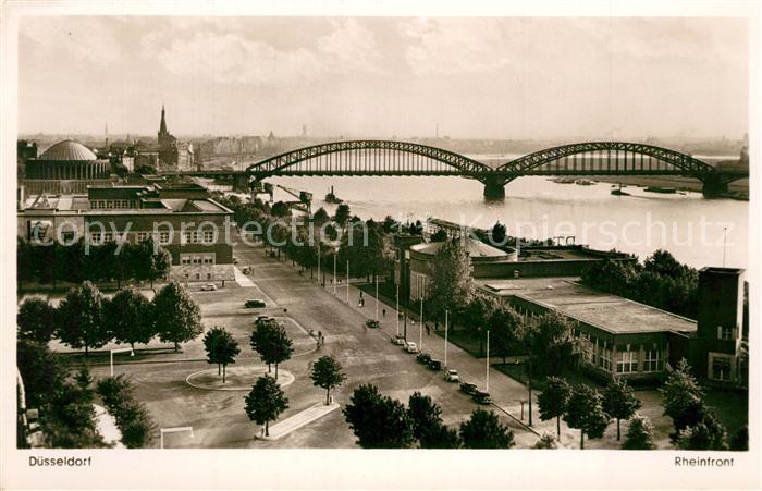 Duesseldorf Rheinfront