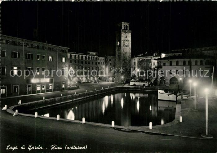 Riva del Garda bei Nacht