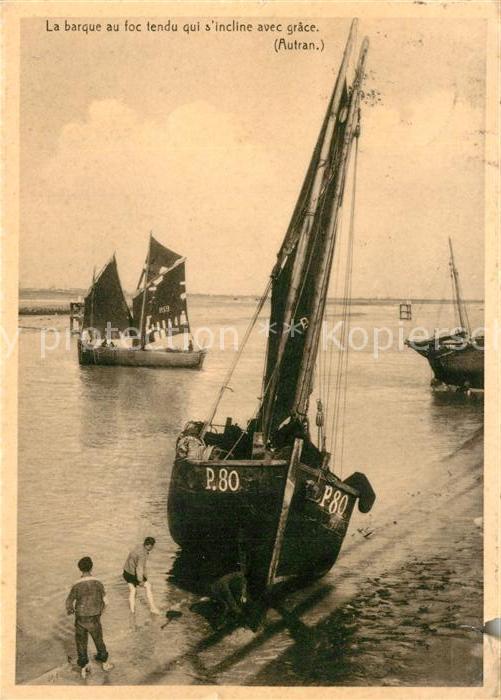 Blankenberghe La barque au foc tendu qui s incline avec grace