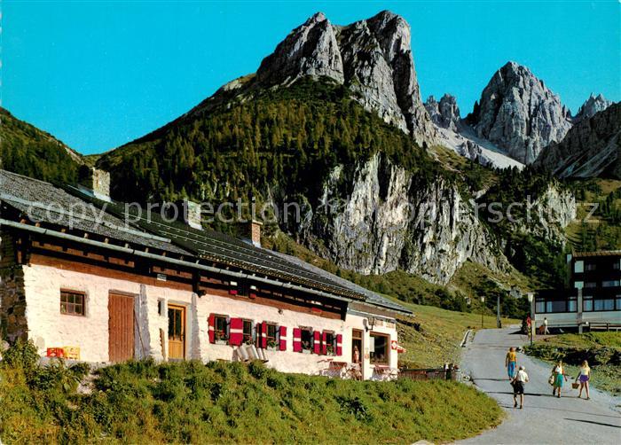 Axamer Lizum Lizum Alm mit Kalkkoegel