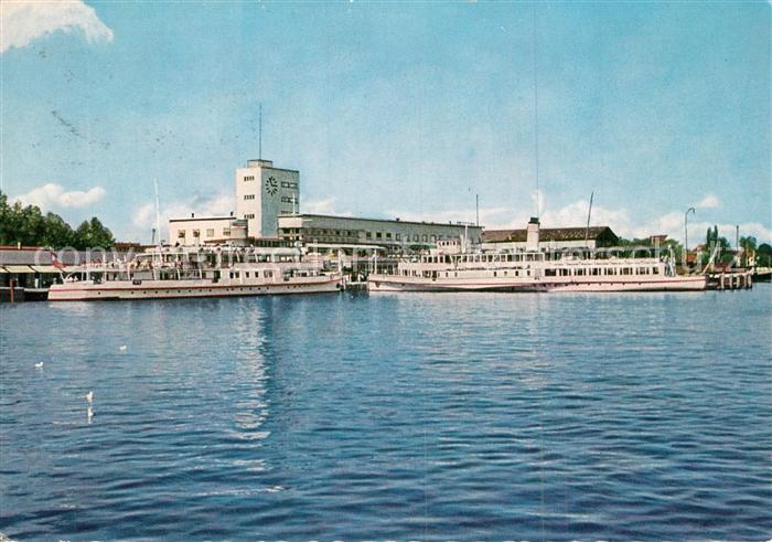 Friedrichshafen Bodensee Hafenbahnhof Faehren Ansicht vom See aus
