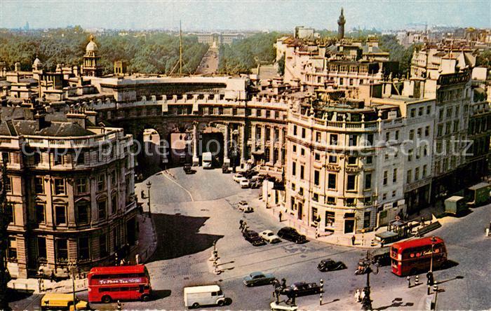 London Admiralty Arch and the Mall