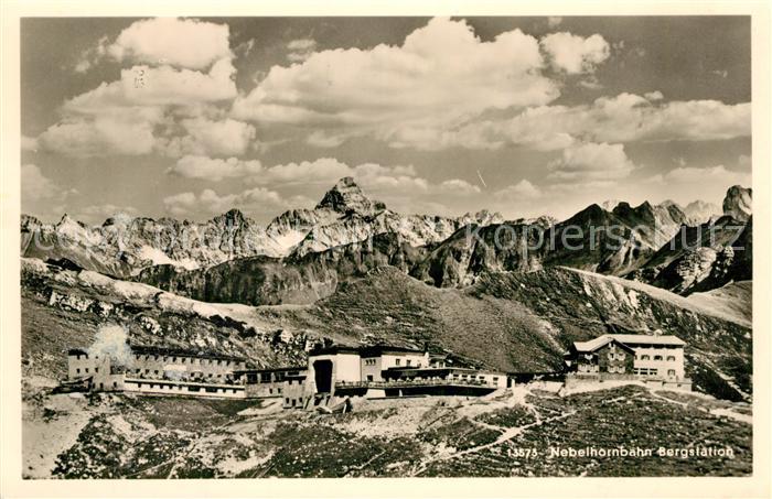 Nebelhornbahn Bergstation mit Berghotel Hoefatsblick und Berggaststaette Edmund