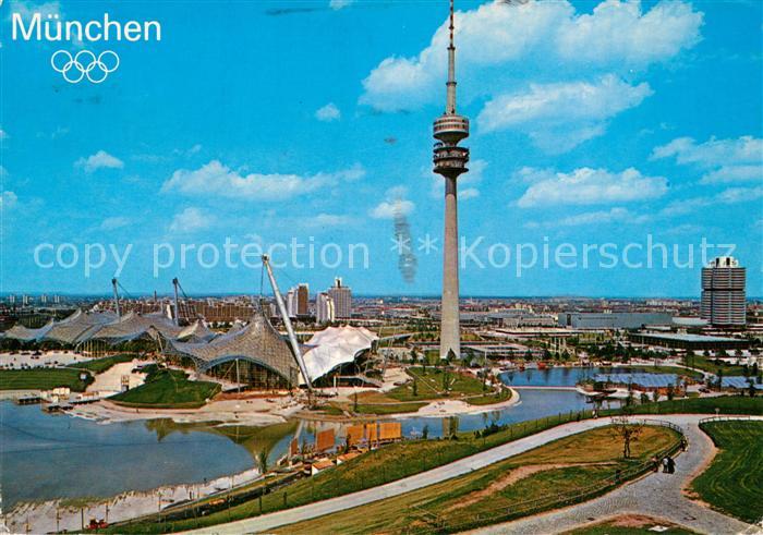 Muenchen Olympiapark mit Olympiaturm