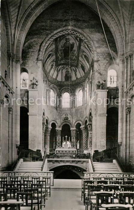 Poitiers 86 Kirche Altarraum