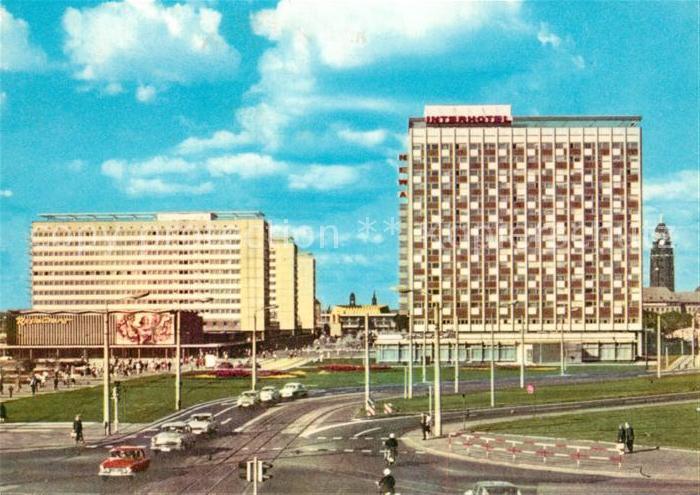 Dresden Prager Strasse Plattenbauten Hochhaeuser