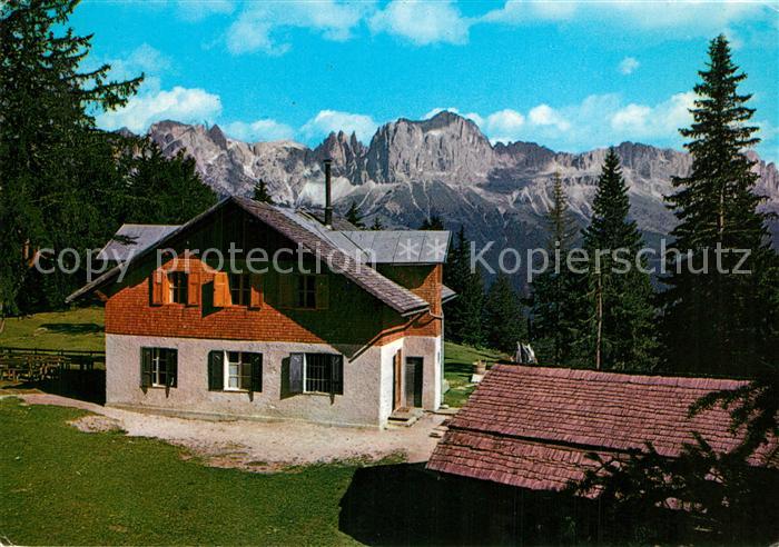 Tiers Tires Tschafonhuette mit Monte Cavone Dolomiten