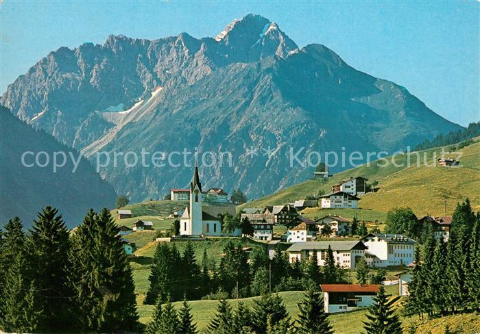 Hirschegg Kleinwalsertal Vorarlberg mit Widderstein