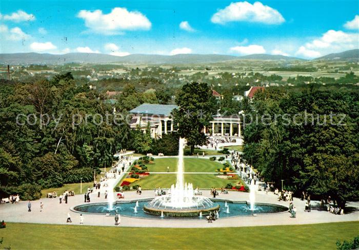 Bad Oeynhausen Kurpark mit Wiehengebaeude