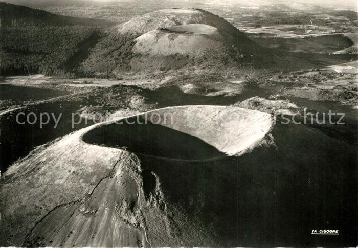 Clermont Ferrand Puy de Dome Fliegeraufnahme Puy de Pariou