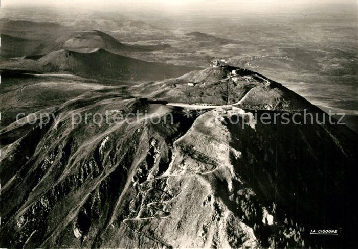 Clermont Ferrand Puy de Dome Fliegeraufnahme Puy de Dome