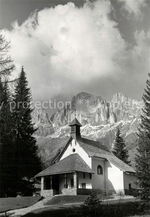 Karersee Suedtirol Kapelle Carezza al Lago