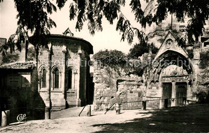 Saint-Emilion Portail Eglise Monolithe Chapelle Trinite
