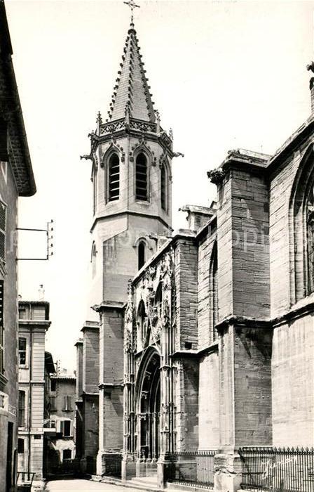 Carpentras Cathedrale Saint Siffrein Porte