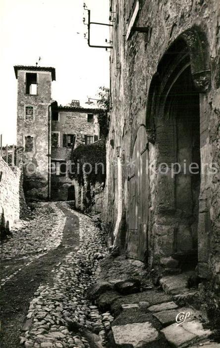 Vaison-la-Romaine Vaucluse Une rue de la Haute Ville