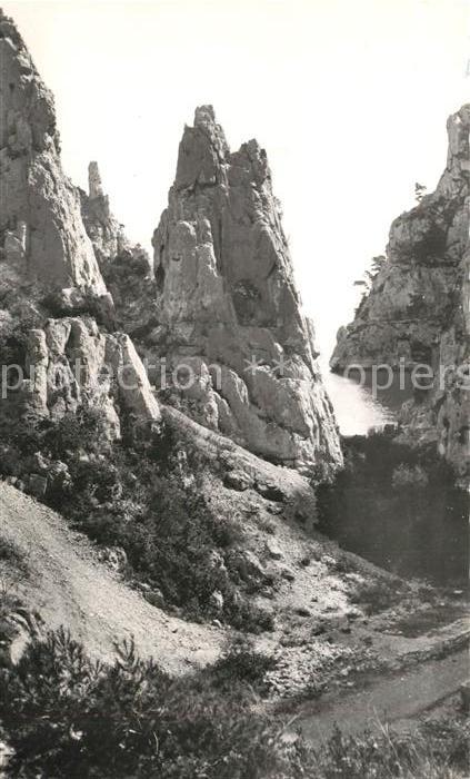 Cassis Calanque d En-Vau La Petite Aiguille Steilkueste Bucht