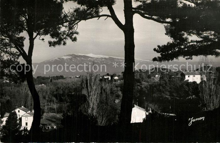 Carpentras Vue sur le Mont Ventoux