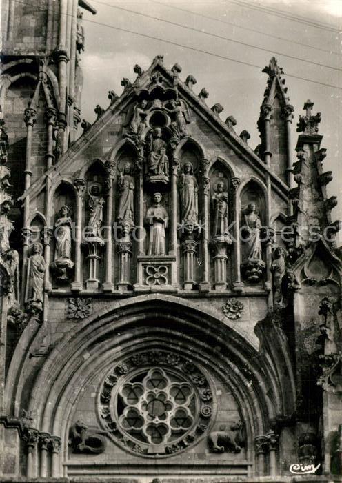 Saint-Pere-sous-Vezelay Le Tympan de l'Eglise