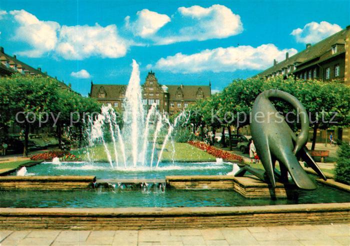 Oberhausen Friedensplatz Fontaene Wasserspiele Amtsgericht
