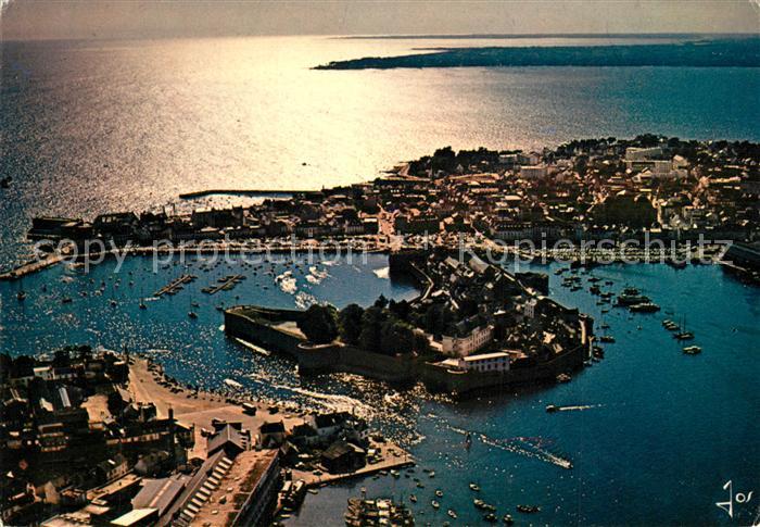 Concarneau Finistere Effet de soleil sur le port et la Ville