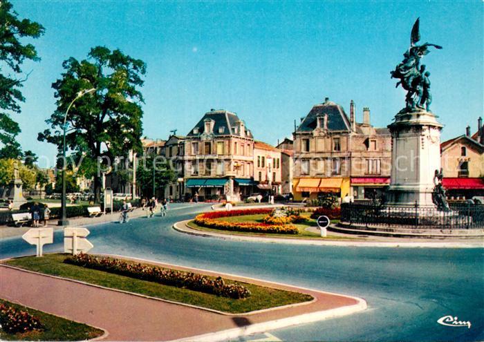 Chaumont 52 Place de la gare Monument