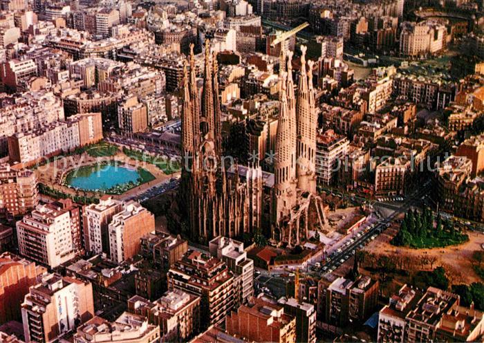 Barcelona Cataluna La Sagrada Familia Kirche der Heiligen Familie Fliegeraufnahm