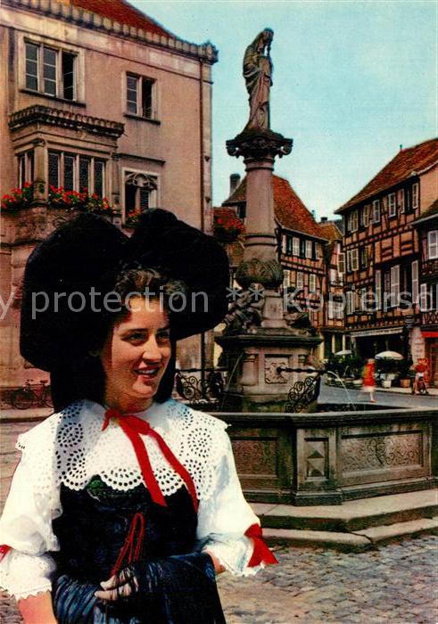 Obernai Bas Rhin Fontaine Sainte Odile Costumes Brunnen Trachten