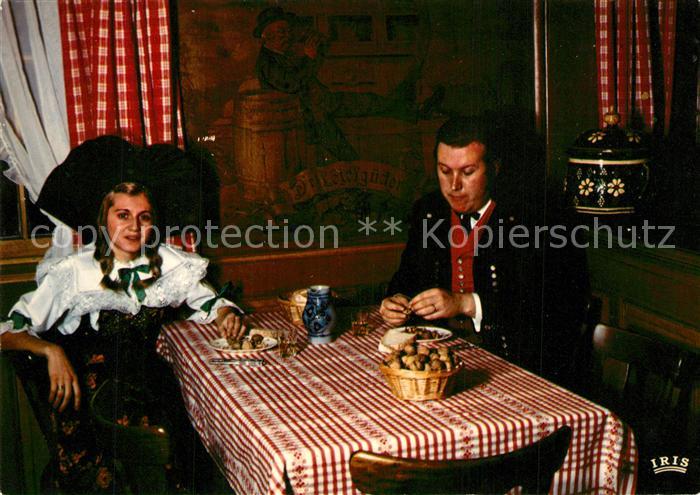 Traenheim Dégustation de noix au Zuem Loejelguecker Trachten