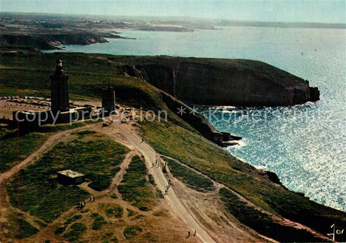 Cap Frehel Cotes d Armor Bretagne Vue aérienne sur le phare et la côte vers Sabl