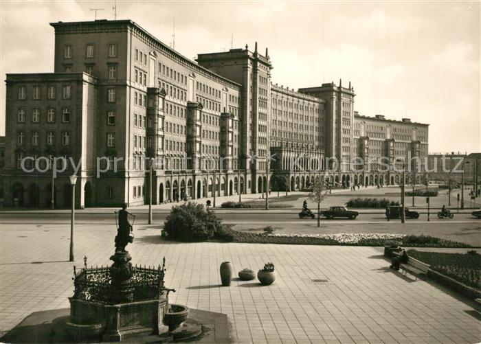 LEIPZIG Sachsen Ringbebauung mit Maegdebrunnen