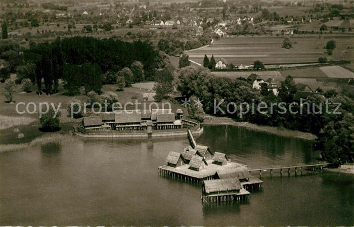 Unteruhldingen Pfahlbauten im Bodensee Fliegeraufnahme