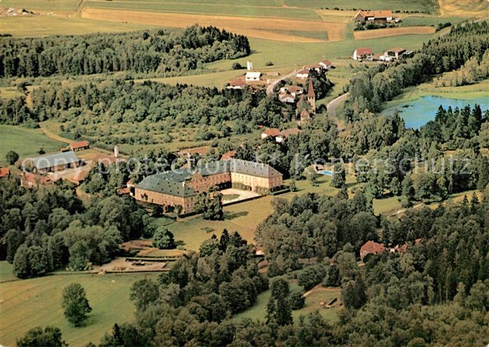 Tambach Weitramsdorf Fliegeraufnahme mit Wildpark Schloss Tambach und Barockschl
