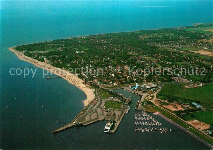 Wyk Foehr Fliegeraufnahme mit Hafen