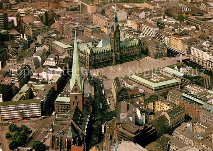 Hamburg Fliegeraufnahme Peterskirche Rathaus Rathausmarkt