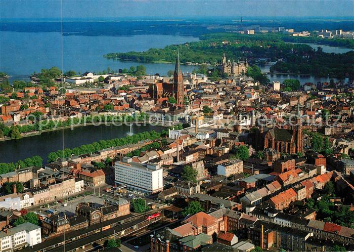 Schwerin Mecklenburg Fliegeraufnahme Paulskirche Dom Pfaffenteich Schloss