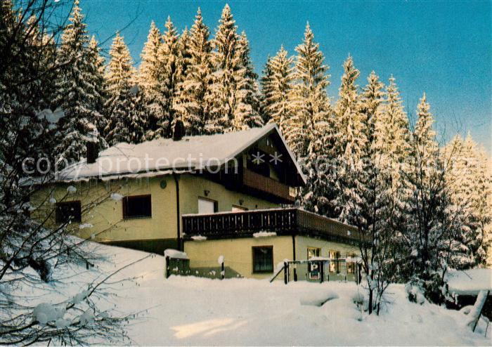 Zwiesel Niederbayern Zwieseler Alm Berggasthaus im Winter Bayerischer Wald