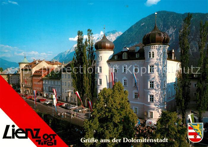 Lienz Tirol Hauptplatz mit der Liebburg und Rathaus