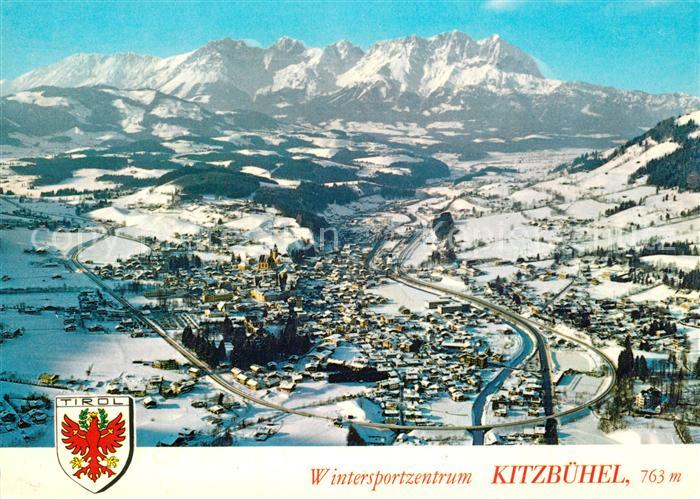 Kitzbuehel Tirol mit Schwarzsee Schloss Lehenberg und Kaisergebirge Fliegeraufna